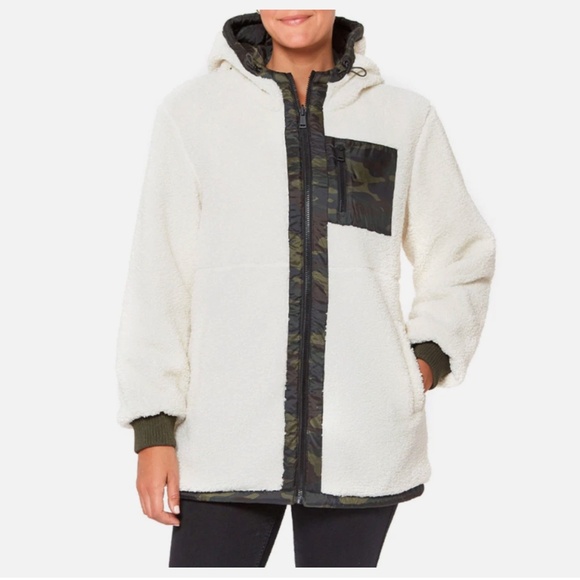 NEW Sanctuary Camo Reversible Sherpa Jacket - XS - Picture 2 of 6